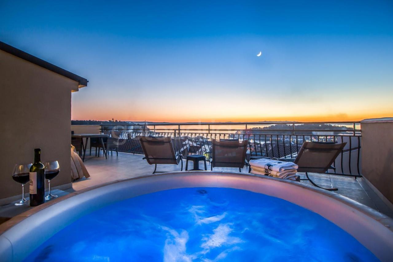 Rooftop Penthouse - Private Hottub & Duplex Whirlpool Makarska Exterior photo